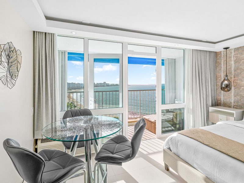 stylish-beachfront-apt1